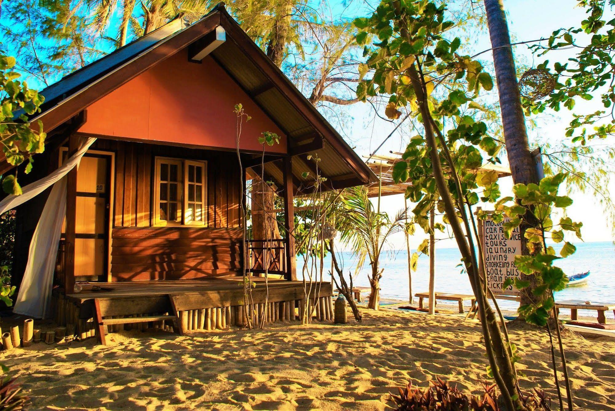 Haad Chao Phao Resort Resort