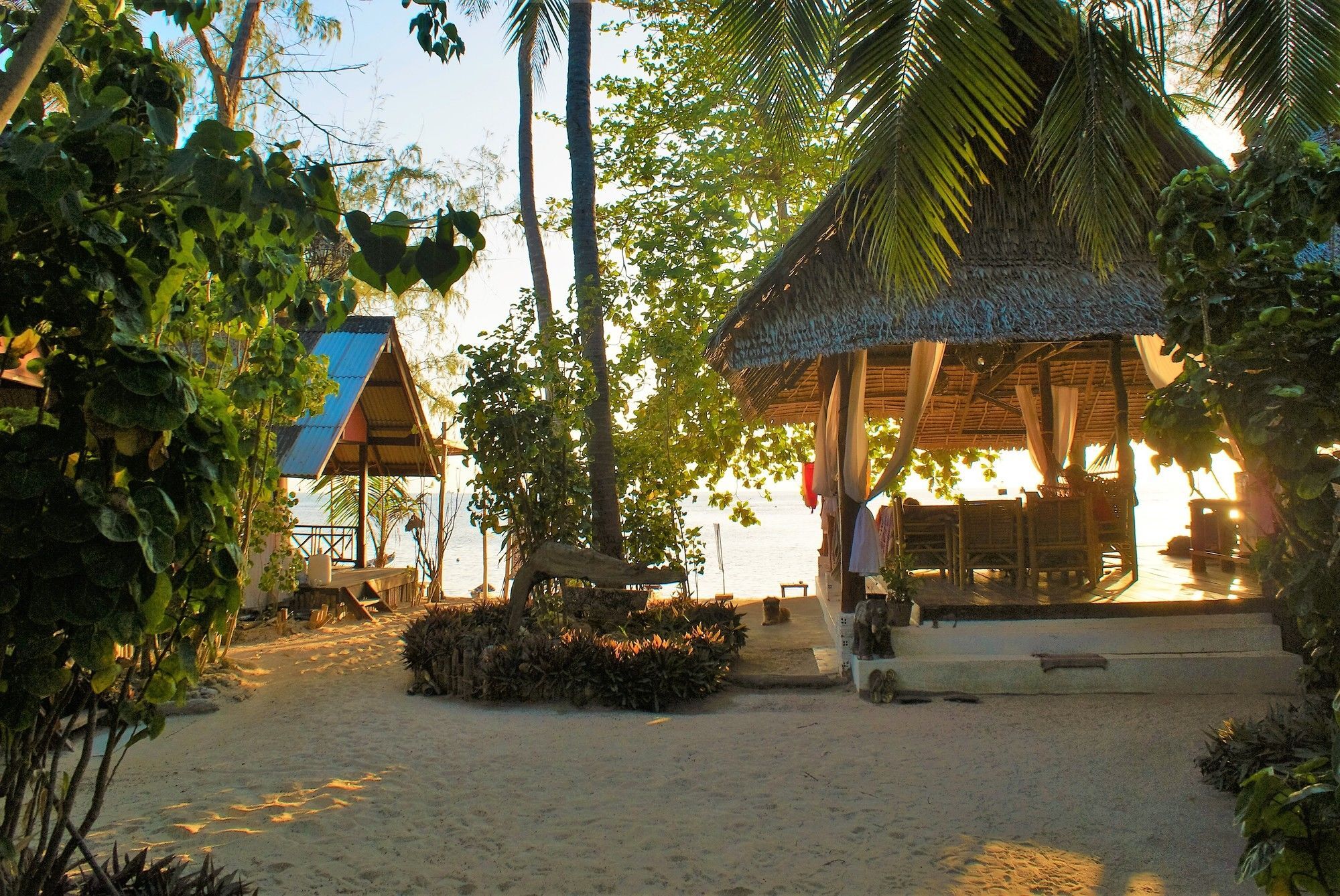 Haad Chao Phao Resort 2*